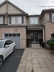 2019 Trawden Way 16, Oakville, ON L6M 0M3