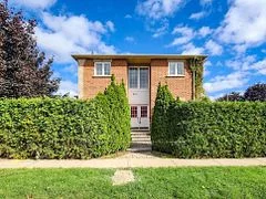 301 Mohawk Road, Oakville, ON L6L 6P9