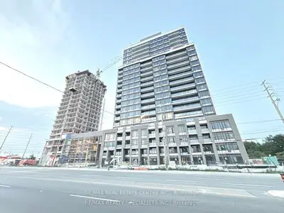 Condo Apartment in Milton