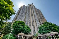 45 Kingsbridge Garden Circle 1607, Mississauga, On L5r 3k4