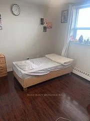 3533 Derry Road 606, Mississauga, ON L4T 1B1