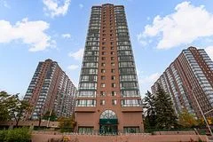 Condo Apartment in Mississauga