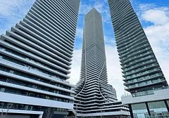 30 Shore Breeze Drive 3415, Toronto W06, ON M8V 0J1