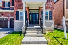 3263 Donald Mackay Street, Oakville, ON L6M 0T1
