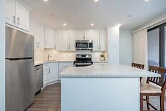 1058 Falgarwood Drive 136, Oakville, ON L6H 2P3