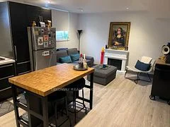 2247 Haltyre Court 1, Mississauga, ON L4Y 1X6