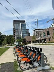 25 Neighbourhood Lane 711, Toronto W07, ON M8Y 0C4