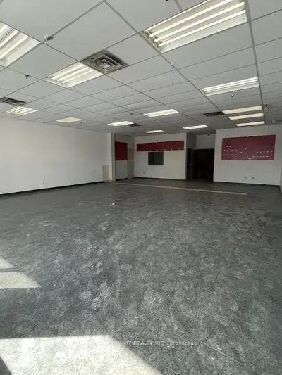 1035 Queensway E #7, Mississauga, On L4y 1m4
