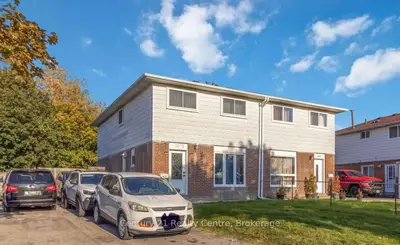 Semi-Detached in Mississauga