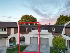 Condo Townhouse in Mississauga