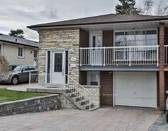 943 BLAIRHOLM Avenue Lower, Mississauga, ON L5C 1G5