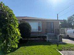 12 Rosette Court, Toronto W05, On M9m 1z7