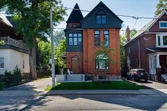 81 St John's Road Bsmt, Toronto W02, ON M6P 1T8