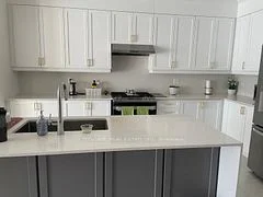 8 Marvin Avenue, Oakville, ON L6H 0Z8
