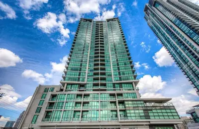 Common Element Condo in Mississauga