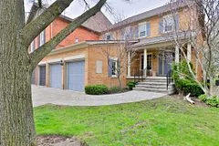 4211 Millcroft Park Drive 11, Burlington, On L7m 3y9