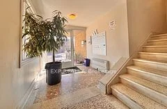 5 PAISLEY Boulevard E 204, Mississauga, ON L6A 1P3