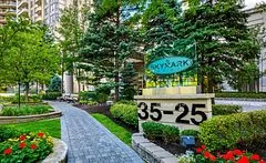 35 Kingsbridge Garden Circle 110, Mississauga, On L5r 3z5