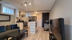 3379 Strabane Drive Lower, Mississauga, ON L5C 1W9
