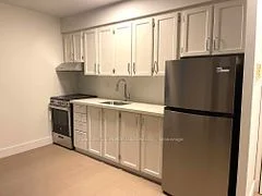 2373 Bloor Street W 6, Toronto W01, On M6s 1p6