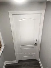 954 Preston Manor Drive Bsmt, Mississauga, ON L5V 2L5
