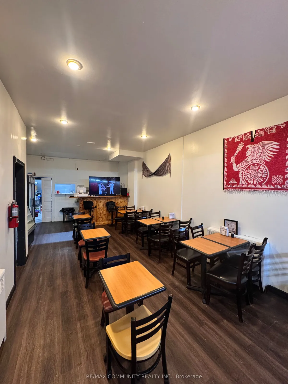1550 Eglinton Avenue W, Toronto W04, On M6e 2g8