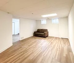313 Bronte Road Basement, Oakville, ON L6L 3C7