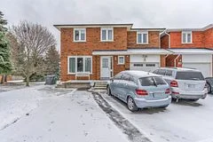 734 Woburn Woods Lane unit 1, Mississauga, ON L5C 4N1