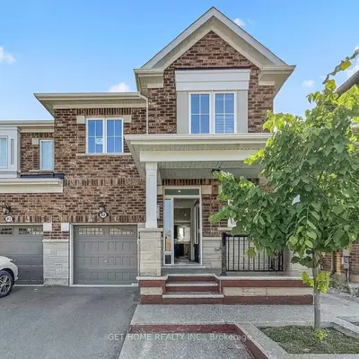Att/Row/Townhouse in Milton