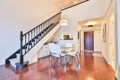 185 Robinson Street 404, Oakville, ON L6J 7P6