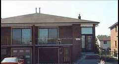 7221 Sigsbee Drive, Mississauga, ON L4T 3L6
