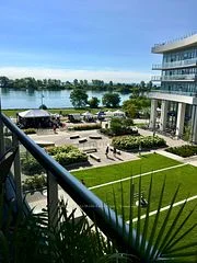 58 Marine Parade Drive 319, Toronto W06, ON M8V 4G1