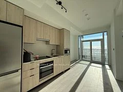 1007 The Queensway 826, Toronto W08, ON M8Z 0H4