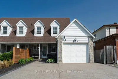 Semi-Detached in Mississauga