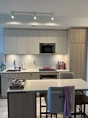 215 Lakeshore Road W 337, Mississauga, ON L5H 0A7