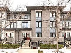 21 Forbes Avenue 1, Toronto W03, ON M6M 0B5