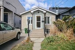 102 Newcastle Street, Toronto W06, ON M8Z 1C8