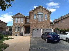 4297 Trailmaster Drive B 2, Mississauga, ON L5V 3C4