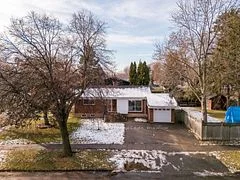 3248 Silverado Drive, Mississauga, On L5a 2w1