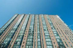 145 Hillcrest Avenue 1907, Mississauga, On L5b 3z1
