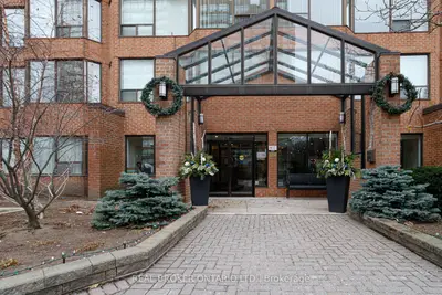 Condo Apartment in Burlington