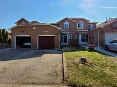 5232 Alicante Street, Mississauga, ON L5V 1S9