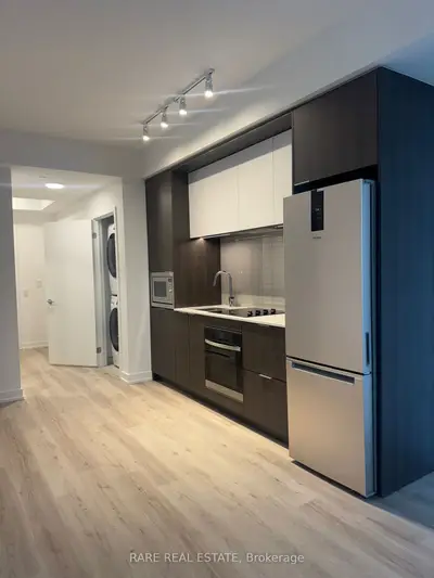 Condo Apartment in Mississauga