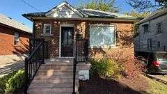 25 Sixteenth Street, Toronto W06, ON M8V 3J7