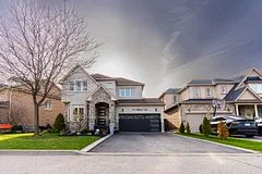 174 Milkweed Way, Oakville, On L6l 0a4