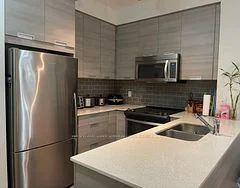 75 Eglinton Avenue W 608, Mississauga, ON L5R 0E5