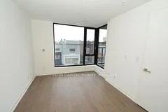 530 Indian Grove 306, Toronto W02, ON M6P 2J2