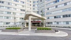 3700 Kaneff Crescent 405, Mississauga, ON L5A 4B8