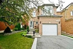 5745 Tayside Crescent, Mississauga, ON L5M 5J4