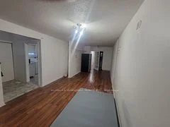 7335 Darcel Avenue, Mississauga, ON L4T 2X4